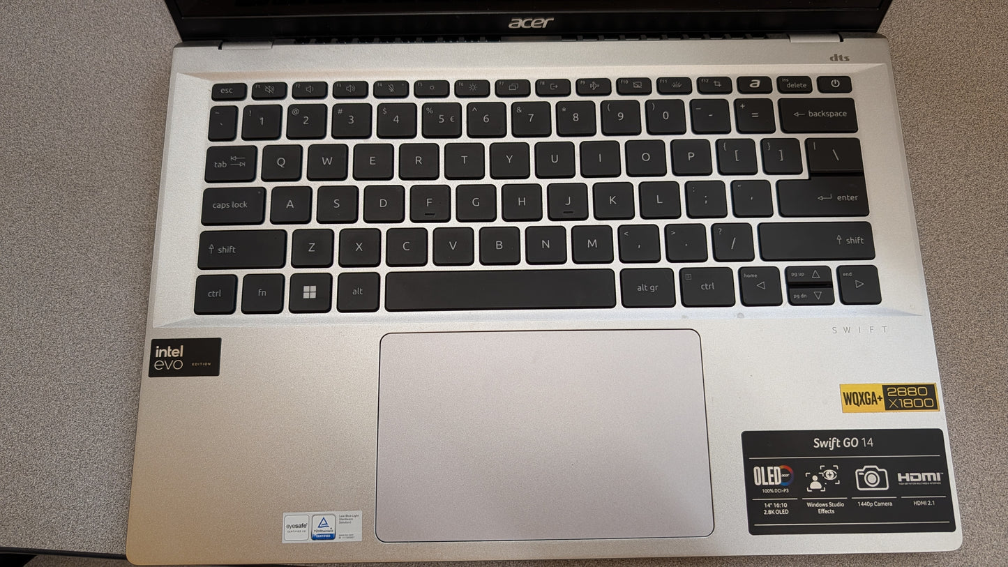 **For Parts**acer Swift Go 14 Intel Evo Thin & Light Laptop | 14" OLED 2880 x 1800 90Hz Display | Unlock AI Experiences | Intel Core Ultra 5 Processor 125H | Intel ARC | 16GB LPDDR5X | 512GB SSD | SFG14-72-53BP