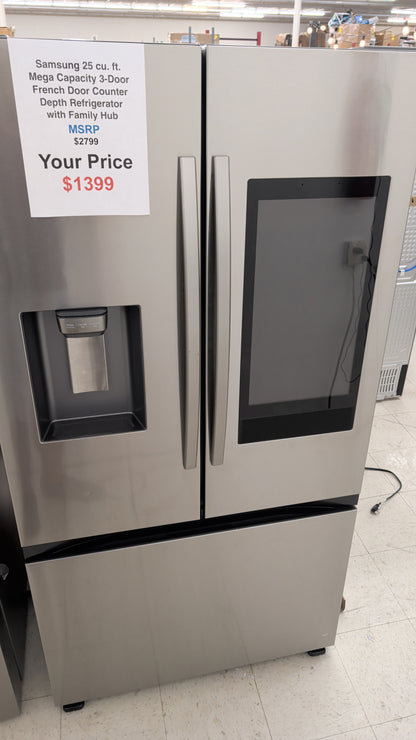 Samsung with family hub refrigerator 25 cubic foot